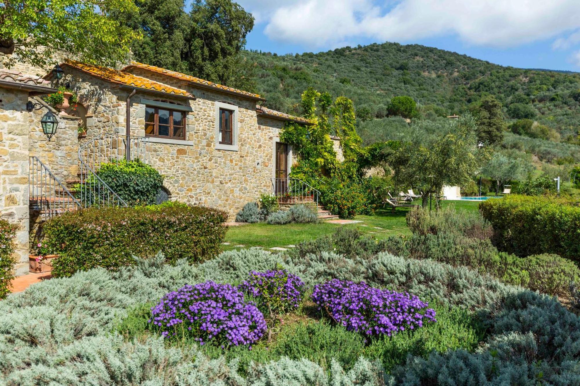 Relais&châteaux Il Falconiere Hotel